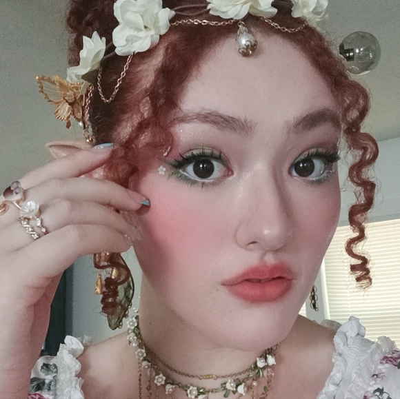 Meet your Posher, Karissa - Picture 4 of 8